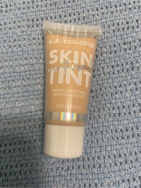 L.A. Colors Skin Tint - natural